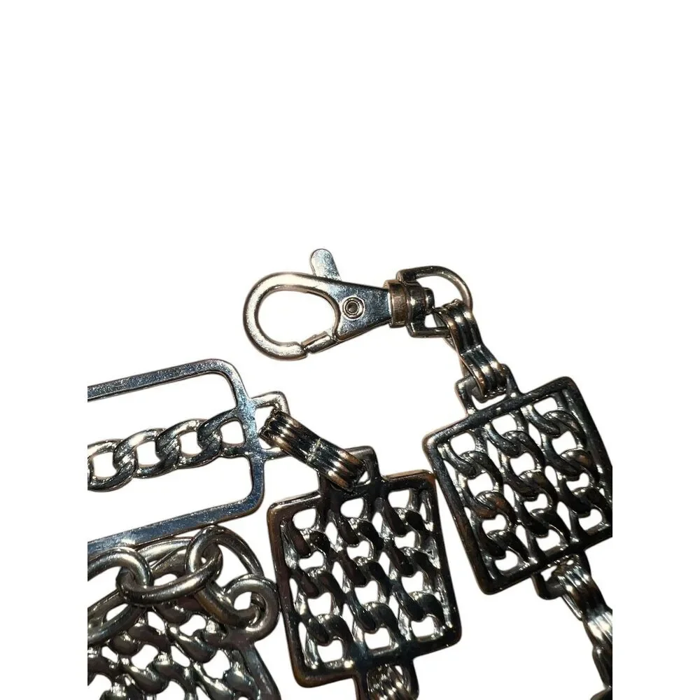 Silver Metal Chain Statement Belt 34”-38” Waist‎